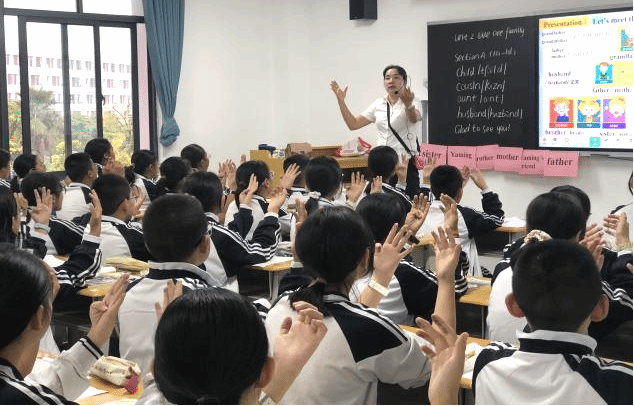 云县开展2024-2025学年高中初中小学学前教师课堂教学技能竞赛活动