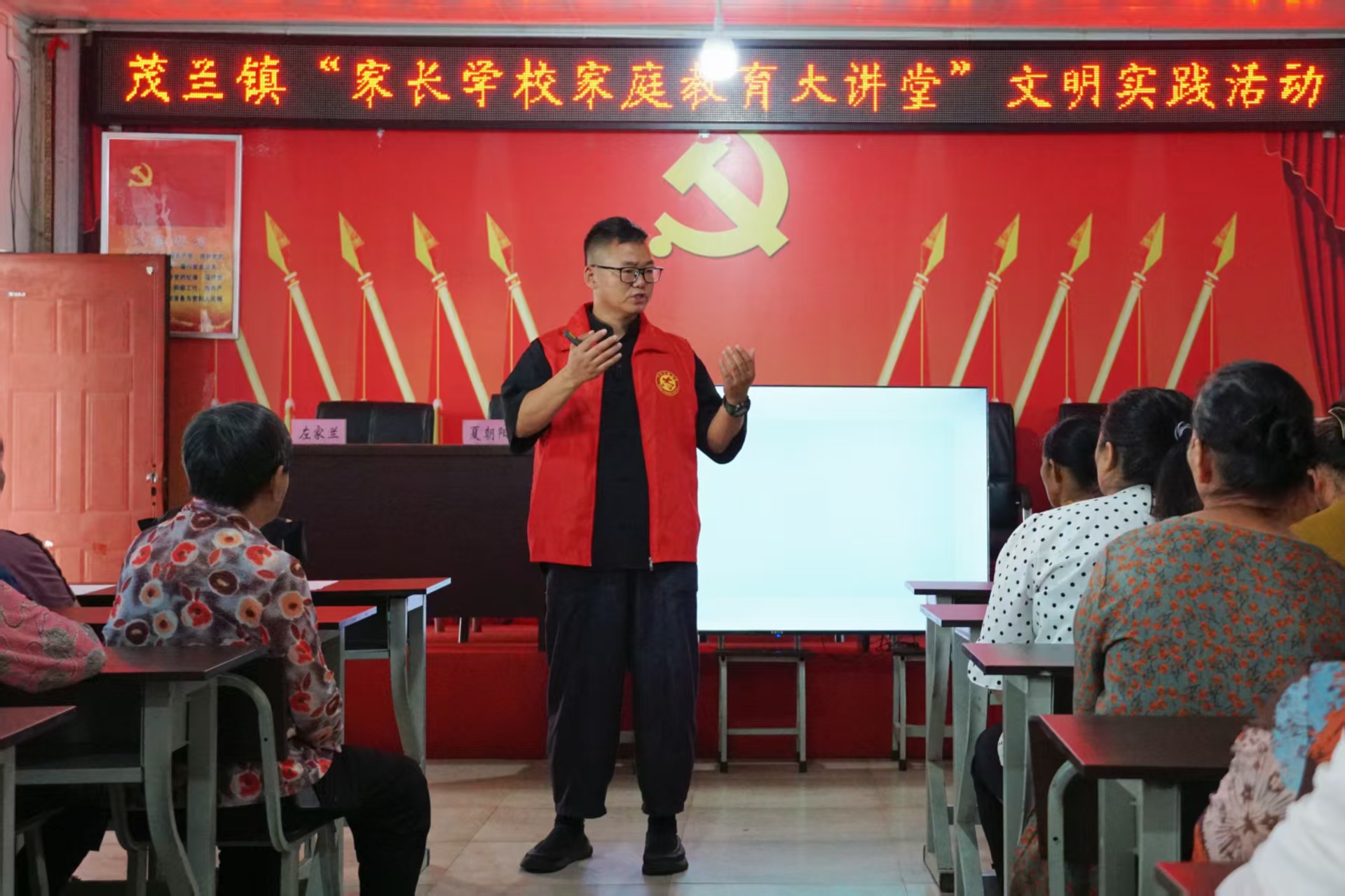 微信图片_20250801151322_358.jpg